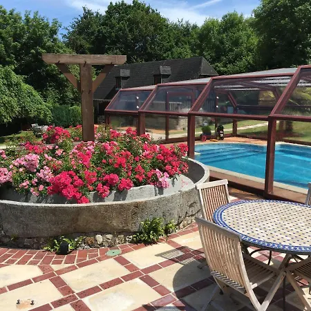 Charmant Avec Piscine A Honfleur *